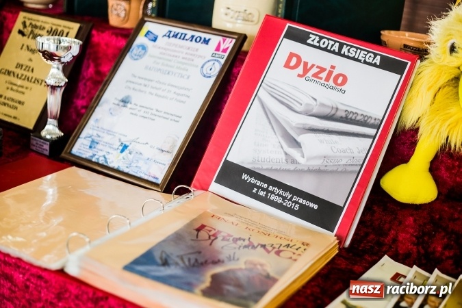 Zdjęcie w galerii na portalu naszraciborz.pl: Gimnazjum nr 3 świętowało Dzień Patrona Szkoły wiadomości z regionu