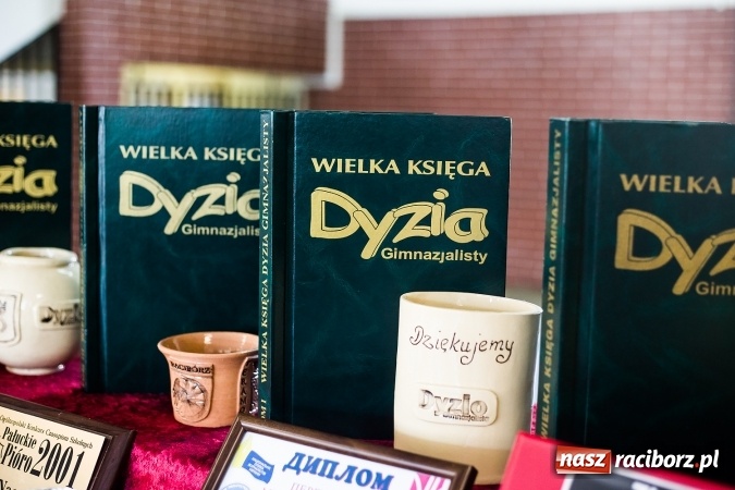 Zdjęcie w galerii na portalu naszraciborz.pl: Gimnazjum nr 3 świętowało Dzień Patrona Szkoły wiadomości z regionu