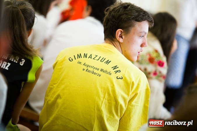 Zdjęcie w galerii na portalu naszraciborz.pl: Gimnazjum nr 3 świętowało Dzień Patrona Szkoły wiadomości z regionu