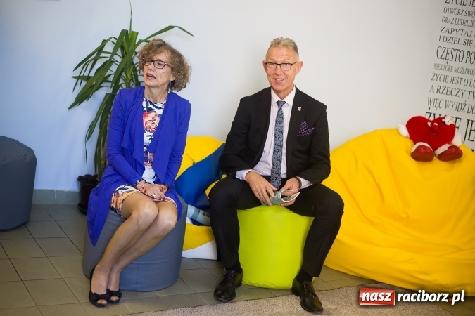 Zdjęcie w galerii na portalu naszraciborz.pl: Gimnazjum nr 3 świętowało Dzień Patrona Szkoły wiadomości z regionu