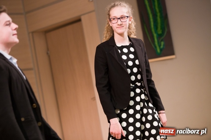 Zdjęcie w galerii na portalu naszraciborz.pl: XXII Przegląd Młodych Talentów - taniec i recytacja wiadomości z regionu