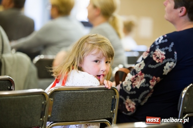 Zdjęcie w galerii na portalu naszraciborz.pl: XXII Przegląd Młodych Talentów - taniec i recytacja wiadomości z regionu