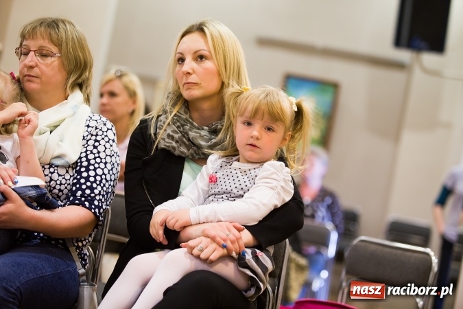 Zdjęcie w galerii na portalu naszraciborz.pl: XXII Przegląd Młodych Talentów - taniec i recytacja wiadomości z regionu