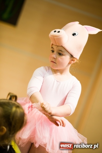 Zdjęcie w galerii na portalu naszraciborz.pl: XXII Przegląd Młodych Talentów - taniec i recytacja wiadomości z regionu