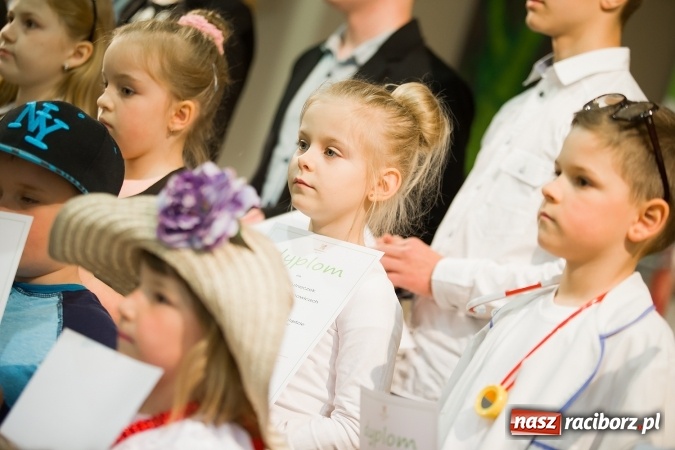 Zdjęcie w galerii na portalu naszraciborz.pl: XXII Przegląd Młodych Talentów - taniec i recytacja wiadomości z regionu