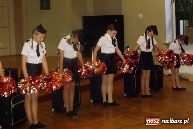 Zdjęcie w galerii na portalu naszraciborz.pl: XXII Przegląd Młodych Talentów - taniec i recytacja wiadomości z regionu