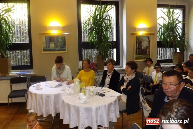 Zdjęcie w galerii na portalu naszraciborz.pl: XXII Przegląd Młodych Talentów - taniec i recytacja wiadomości z regionu