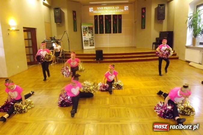 Zdjęcie w galerii na portalu naszraciborz.pl: XXII Przegląd Młodych Talentów - taniec i recytacja wiadomości z regionu