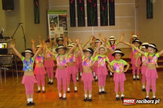 Zdjęcie w galerii na portalu naszraciborz.pl: XXII Przegląd Młodych Talentów - taniec i recytacja wiadomości z regionu