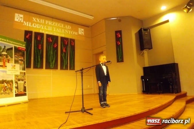 Zdjęcie w galerii na portalu naszraciborz.pl: XXII Przegląd Młodych Talentów - taniec i recytacja wiadomości z regionu