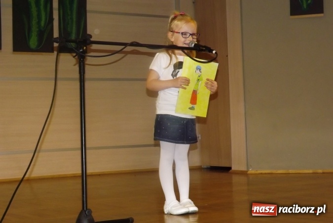 Zdjęcie w galerii na portalu naszraciborz.pl: XXII Przegląd Młodych Talentów - taniec i recytacja wiadomości z regionu