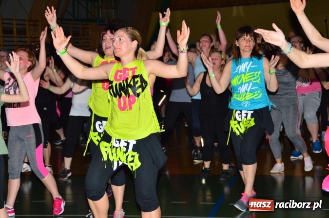 Zdjęcie w galerii na portalu naszraciborz.pl: Be Fit Zumba - wielki maraton w Lubomi wiadomości z regionu