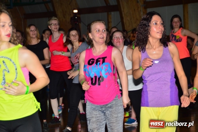 Zdjęcie w galerii na portalu naszraciborz.pl: Be Fit Zumba - wielki maraton w Lubomi wiadomości z regionu
