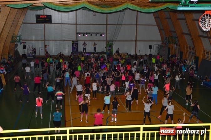 Zdjęcie w galerii na portalu naszraciborz.pl: Be Fit Zumba - wielki maraton w Lubomi wiadomości z regionu