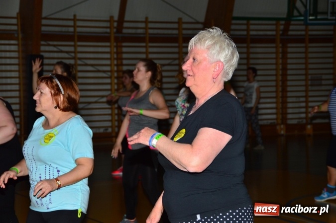 Zdjęcie w galerii na portalu naszraciborz.pl: Be Fit Zumba - wielki maraton w Lubomi wiadomości z regionu