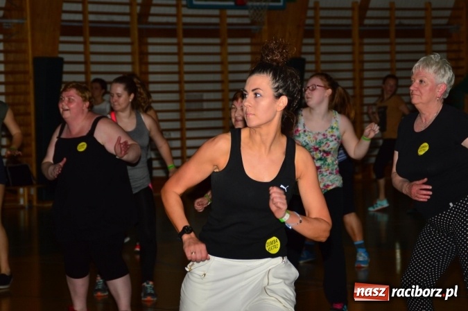 Zdjęcie w galerii na portalu naszraciborz.pl: Be Fit Zumba - wielki maraton w Lubomi wiadomości z regionu