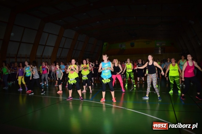 Zdjęcie w galerii na portalu naszraciborz.pl: Be Fit Zumba - wielki maraton w Lubomi wiadomości z regionu
