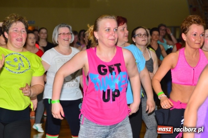 Zdjęcie w galerii na portalu naszraciborz.pl: Be Fit Zumba - wielki maraton w Lubomi wiadomości z regionu