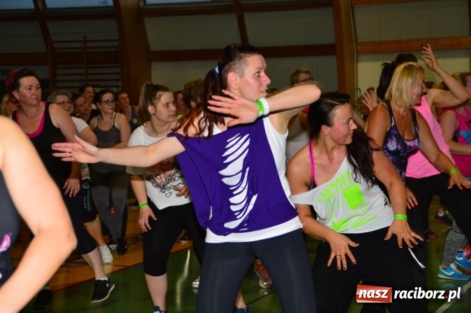 Zdjęcie w galerii na portalu naszraciborz.pl: Be Fit Zumba - wielki maraton w Lubomi wiadomości z regionu