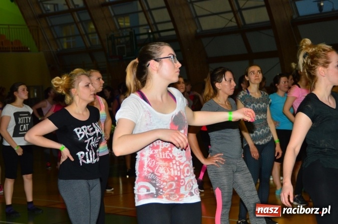 Zdjęcie w galerii na portalu naszraciborz.pl: Be Fit Zumba - wielki maraton w Lubomi wiadomości z regionu