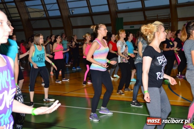 Zdjęcie w galerii na portalu naszraciborz.pl: Be Fit Zumba - wielki maraton w Lubomi wiadomości z regionu