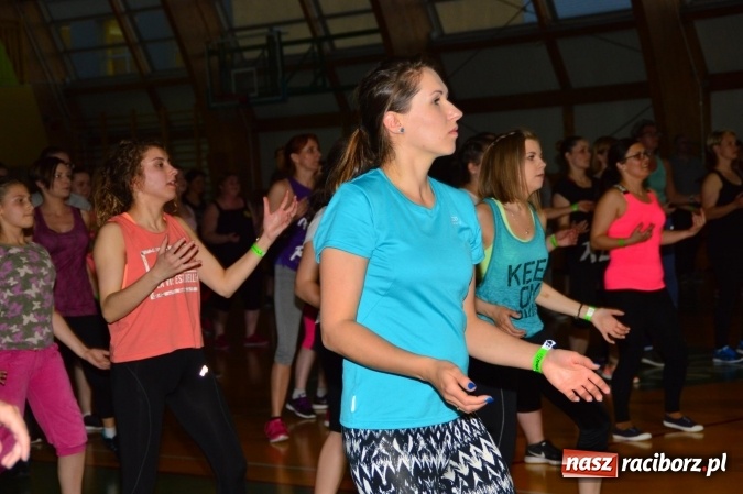 Zdjęcie w galerii na portalu naszraciborz.pl: Be Fit Zumba - wielki maraton w Lubomi wiadomości z regionu