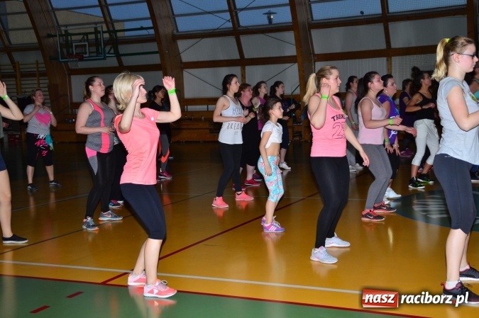 Zdjęcie w galerii na portalu naszraciborz.pl: Be Fit Zumba - wielki maraton w Lubomi wiadomości z regionu