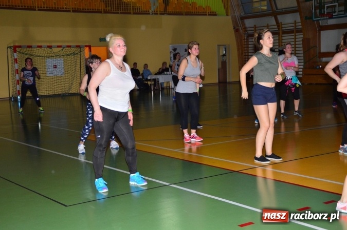 Zdjęcie w galerii na portalu naszraciborz.pl: Be Fit Zumba - wielki maraton w Lubomi wiadomości z regionu
