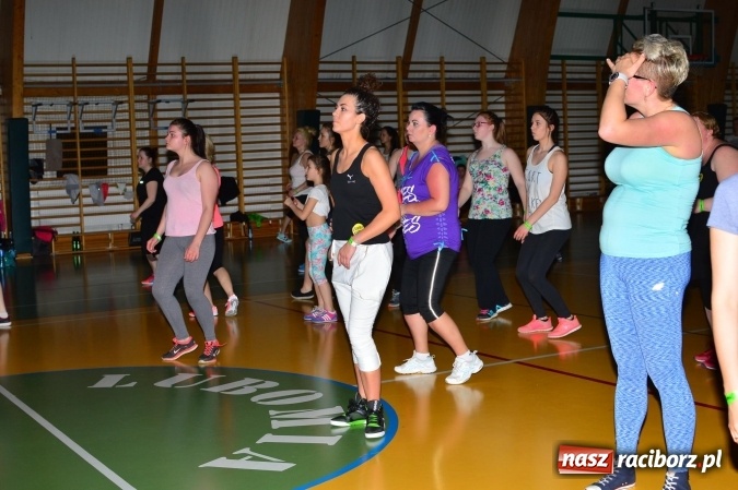 Zdjęcie w galerii na portalu naszraciborz.pl: Be Fit Zumba - wielki maraton w Lubomi wiadomości z regionu