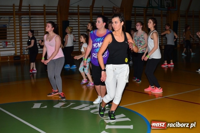 Zdjęcie w galerii na portalu naszraciborz.pl: Be Fit Zumba - wielki maraton w Lubomi wiadomości z regionu
