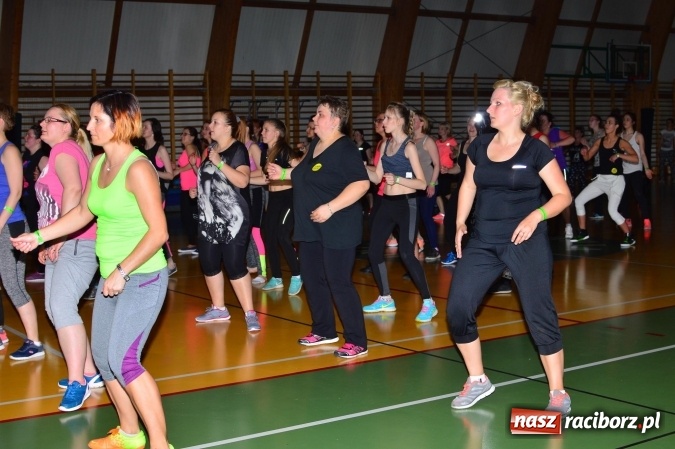 Zdjęcie w galerii na portalu naszraciborz.pl: Be Fit Zumba - wielki maraton w Lubomi wiadomości z regionu