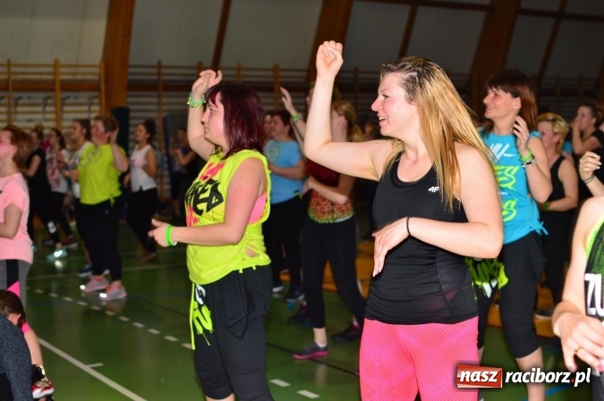 Zdjęcie w galerii na portalu naszraciborz.pl: Be Fit Zumba - wielki maraton w Lubomi wiadomości z regionu