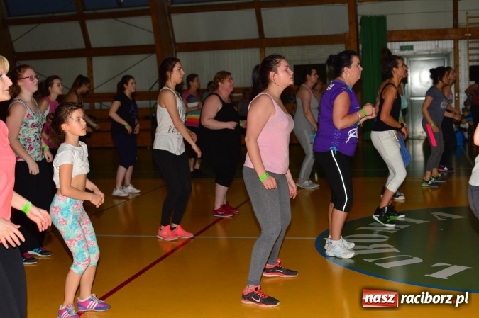Zdjęcie w galerii na portalu naszraciborz.pl: Be Fit Zumba - wielki maraton w Lubomi wiadomości z regionu