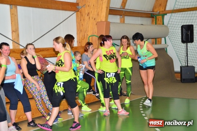 Zdjęcie w galerii na portalu naszraciborz.pl: Be Fit Zumba - wielki maraton w Lubomi wiadomości z regionu