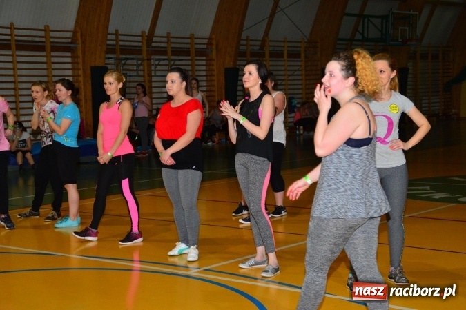 Zdjęcie w galerii na portalu naszraciborz.pl: Be Fit Zumba - wielki maraton w Lubomi wiadomości z regionu