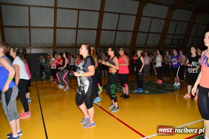 Zdjęcie w galerii na portalu naszraciborz.pl: Be Fit Zumba - wielki maraton w Lubomi wiadomości z regionu
