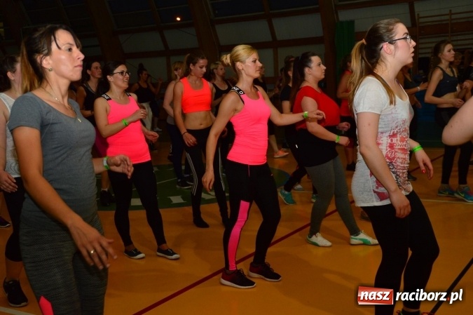 Zdjęcie w galerii na portalu naszraciborz.pl: Be Fit Zumba - wielki maraton w Lubomi wiadomości z regionu