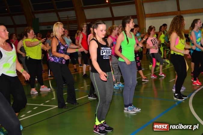 Zdjęcie w galerii na portalu naszraciborz.pl: Be Fit Zumba - wielki maraton w Lubomi wiadomości z regionu