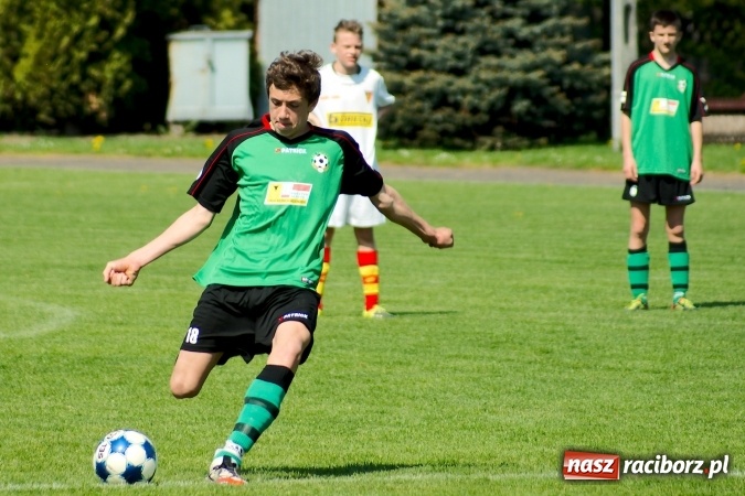 Zdjęcie w galerii na portalu naszraciborz.pl: III liga trampkarzy: LKS Rój górą nad Tworkowem wiadomości z regionu
