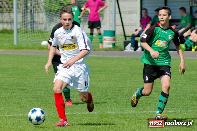 Zdjęcie w galerii na portalu naszraciborz.pl: III liga trampkarzy: LKS Rój górą nad Tworkowem wiadomości z regionu
