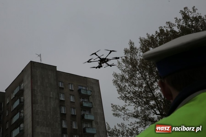 Zdjęcie w galerii na portalu naszraciborz.pl: Laserowe mierniki prędkości, wideorejestratory, alkosensory, teleobiektywy, a teraz drony - bogatszy arsenał śląskiej drog&oacute;wki WIDEO wiadomości z regionu