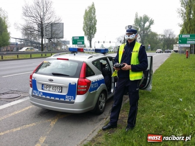 Zdjęcie w galerii na portalu naszraciborz.pl: Laserowe mierniki prędkości, wideorejestratory, alkosensory, teleobiektywy, a teraz drony - bogatszy arsenał śląskiej drog&oacute;wki WIDEO wiadomości z regionu