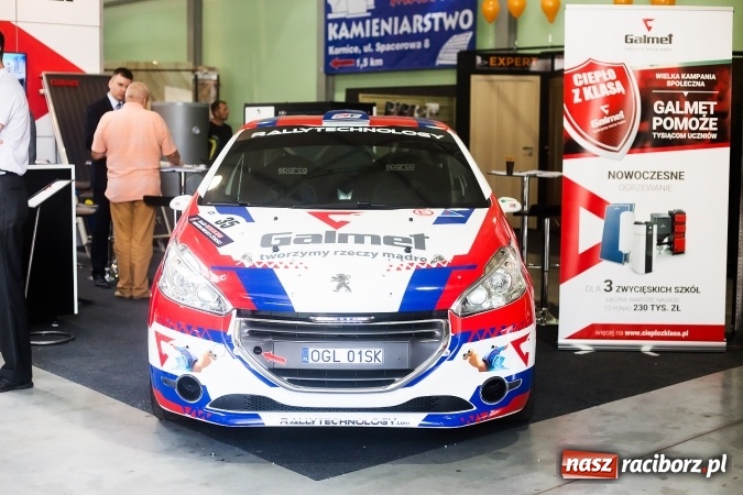 Zdjęcie w galerii na portalu naszraciborz.pl: Zespół Skaner na zakończenie pierwszego dnia targów w Pietrowicach Wielkich wiadomości z regionu