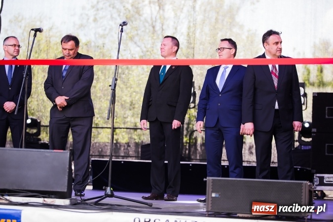 Zdjęcie w galerii na portalu naszraciborz.pl: Zespół Skaner na zakończenie pierwszego dnia targów w Pietrowicach Wielkich wiadomości z regionu