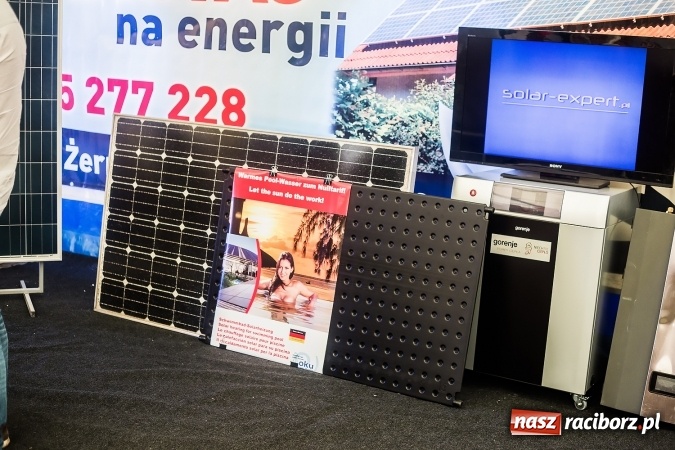 Zdjęcie w galerii na portalu naszraciborz.pl: Zespół Skaner na zakończenie pierwszego dnia targów w Pietrowicach Wielkich wiadomości z regionu