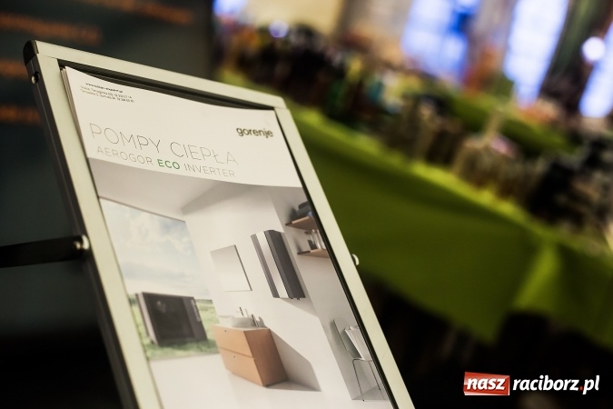 Zdjęcie w galerii na portalu naszraciborz.pl: Zespół Skaner na zakończenie pierwszego dnia targów w Pietrowicach Wielkich wiadomości z regionu