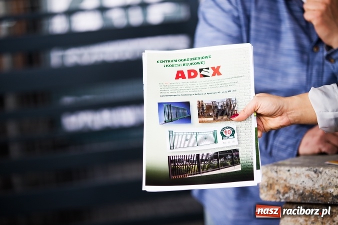 Zdjęcie w galerii na portalu naszraciborz.pl: Zespół Skaner na zakończenie pierwszego dnia targów w Pietrowicach Wielkich wiadomości z regionu