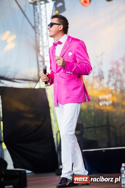 Zdjęcie w galerii na portalu naszraciborz.pl: Zespół Skaner na zakończenie pierwszego dnia targów w Pietrowicach Wielkich wiadomości z regionu