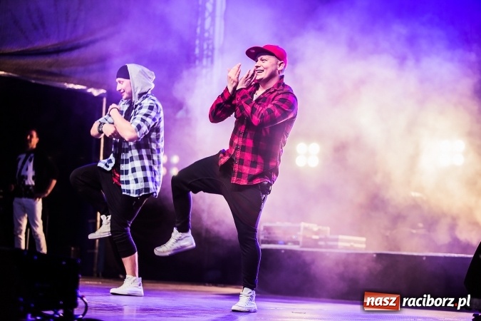 Zdjęcie w galerii na portalu naszraciborz.pl: Zespół Skaner na zakończenie pierwszego dnia targów w Pietrowicach Wielkich wiadomości z regionu