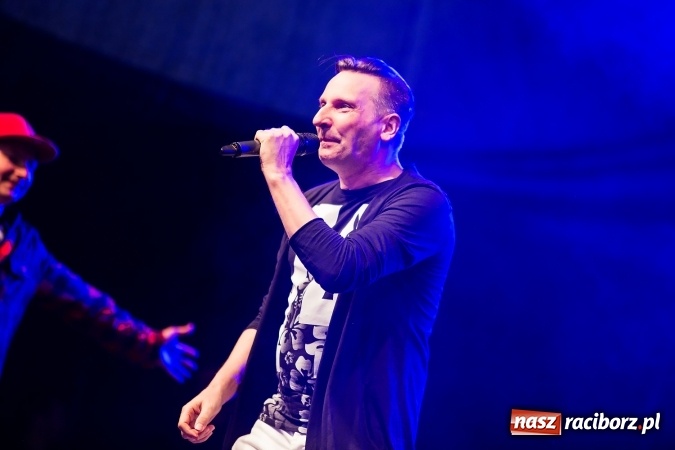 Zdjęcie w galerii na portalu naszraciborz.pl: Zespół Skaner na zakończenie pierwszego dnia targów w Pietrowicach Wielkich wiadomości z regionu